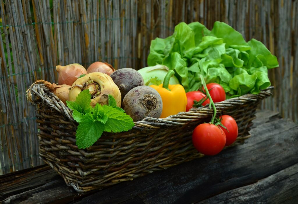 Image of healthy food in a basket